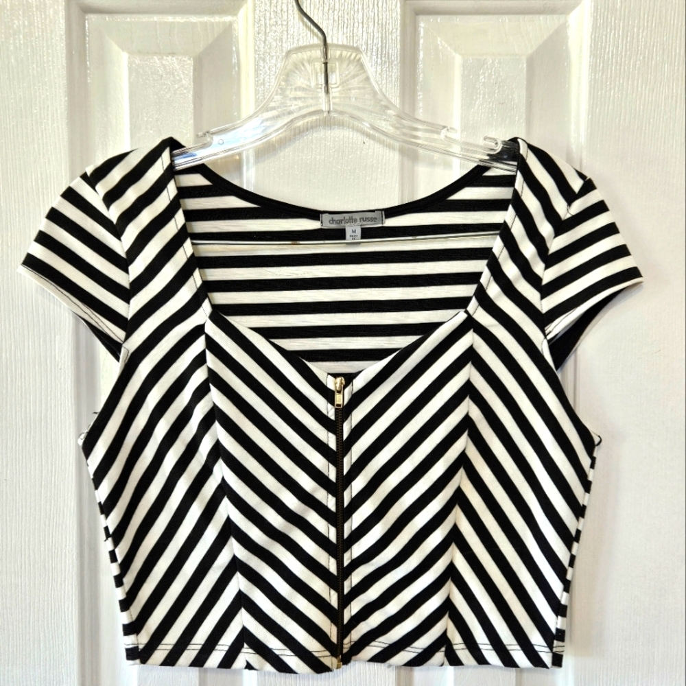 Charlotte Russe Black and White Cap Sleeve Crop Blouse Medium